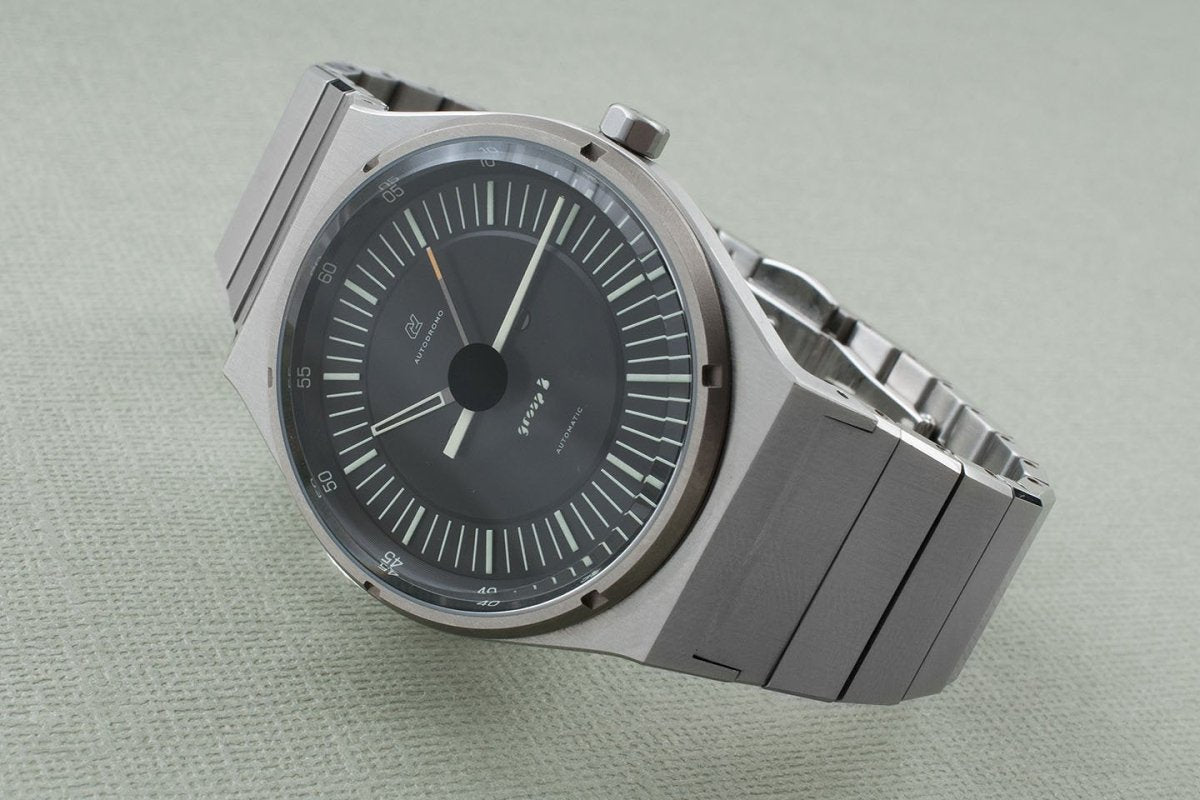 Autodromo Group B Series 2 Automatic Watch Review - StrapHabit