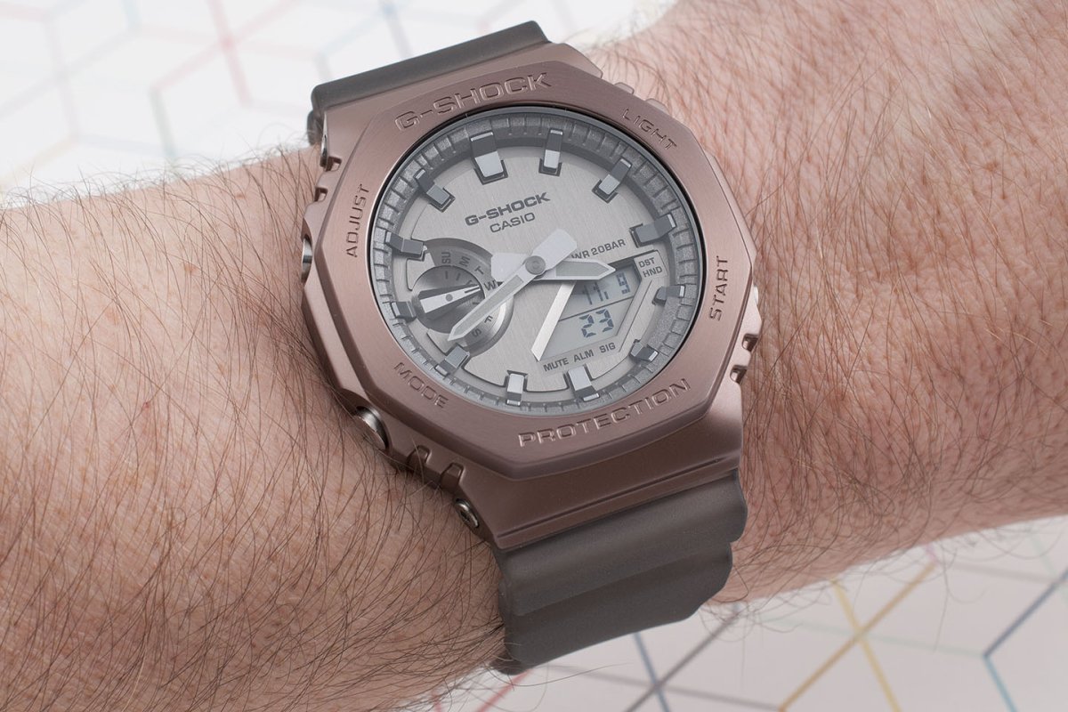 Casio G-Shock Midnight Fog Brown Metal Casioak Watch Review (GM2100MF-5AER) - StrapHabit