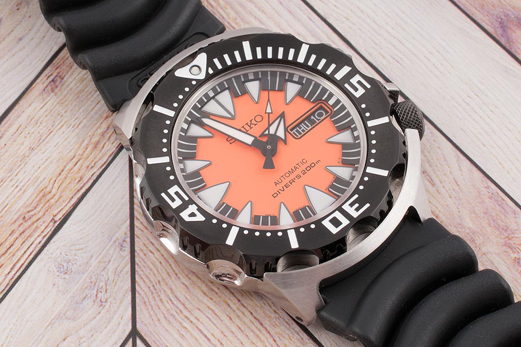 Seiko 2nd Gen Orange And Black Monster Watch Review - SRP315