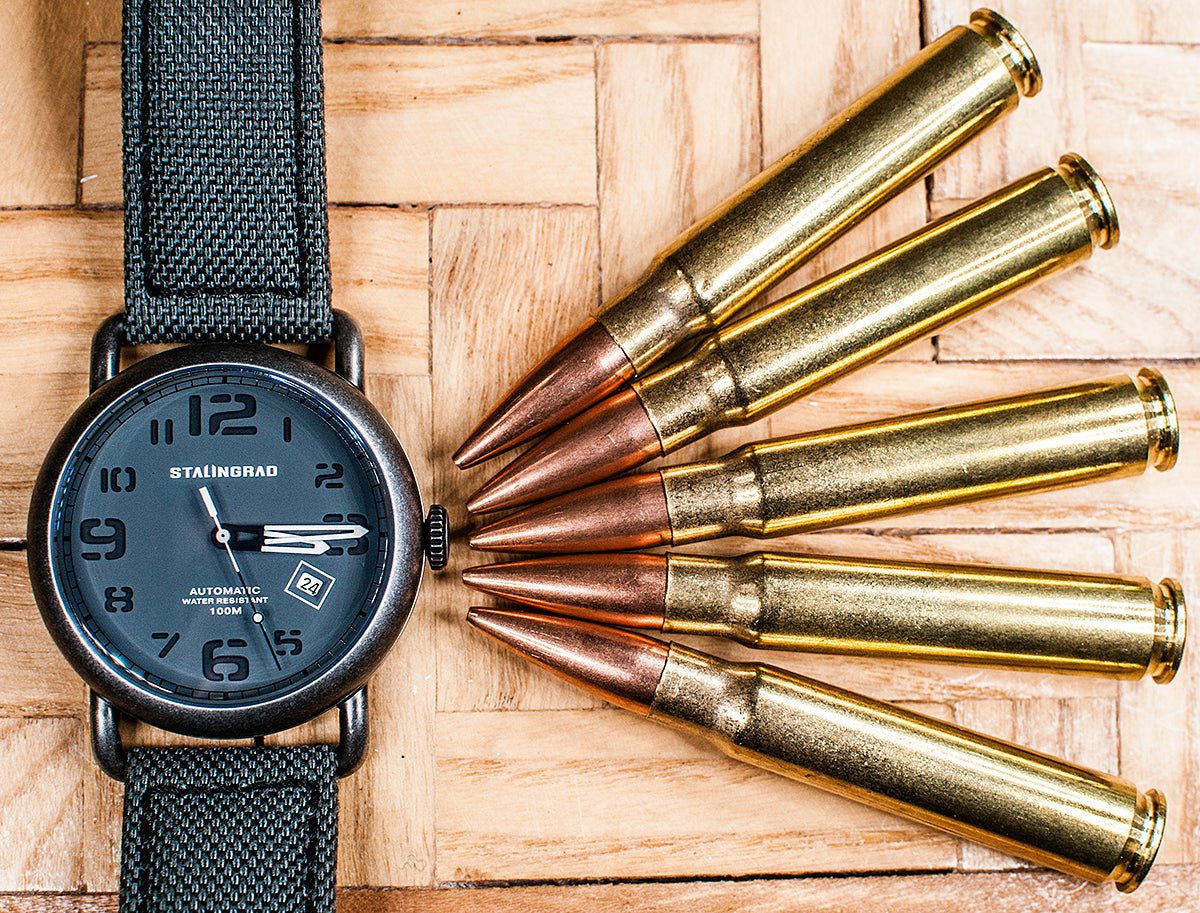 Stalingrad Grenade (SG-2800-01) Watch Review - A Unique Watch from a New Brand with Experience - StrapHabit