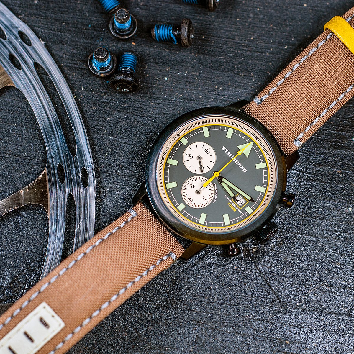 Stalingrad Trooper Watch Review (SG-2266-02) - StrapHabit
