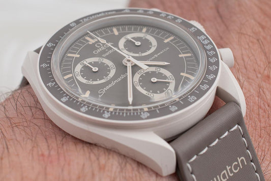 Omega x Swatch Speedmaster Moonswatch Mission On Earth Desert Watch Review - SO33T103