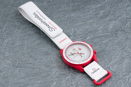 Swatch x Omega Moonswatch Mars Watch Review - Can the Moonswatch Mission to Mars Make Up for My Biggest Watch Collecting Regret? - SO33R100