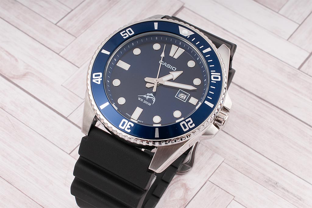 Casio Duro Watch Review: The Iconic $90 Dive Watch Hands-On Test