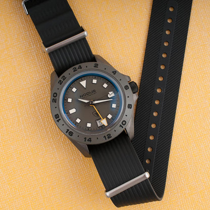 Ribbed Pass-Through FKM Rubber Watch Straps