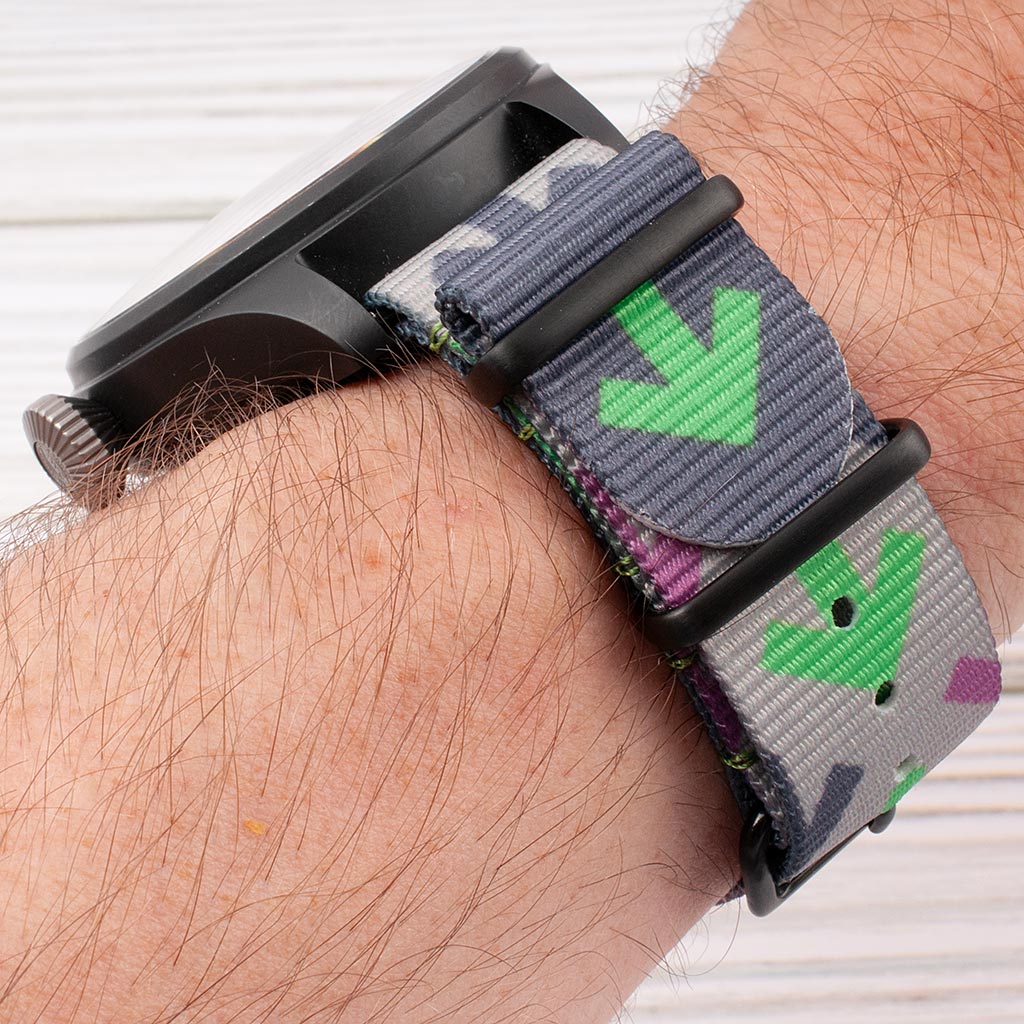 variant_arrow_camo variant_buckle_black