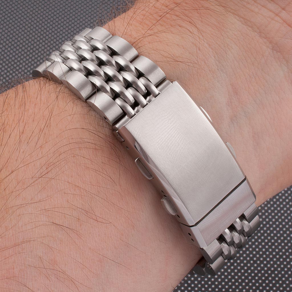 Tool-Less Quick Adjust Bracelet Clasps