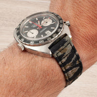 variant_tiger_stripe_camo variant_buckle_silver