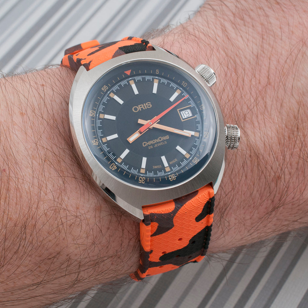 Tropical retro vintage replacement watch strap band FKM rubber tropic 19mm 20mm 21mm 22mm orange camo camouflage oris chronoris movember variant_orange_camo