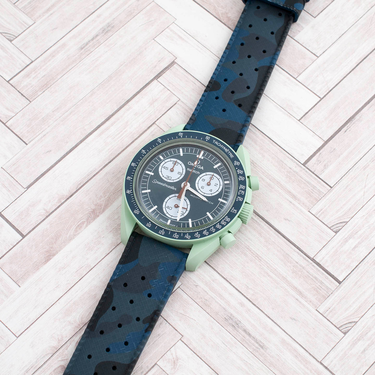 Tropical retro vintage replacement watch strap band FKM rubber tropic 19mm 20mm 21mm 22mm gray grey camo camouflage omega swatch moonswatch speedmaster mission to earth variant_blue_camo