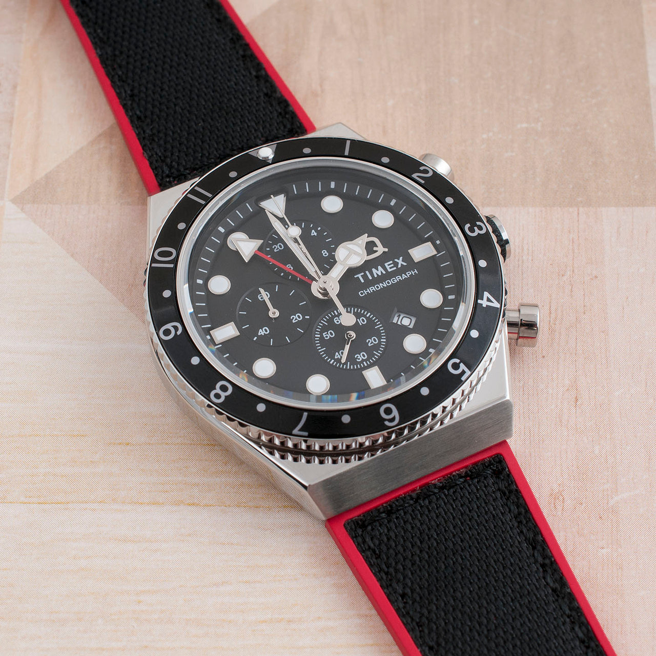 variant_red/black_w/_black_buckle